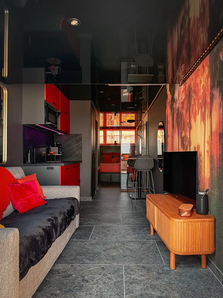 chikekokin-salon-appartement-camp-naturiste-cap-d-agde-3